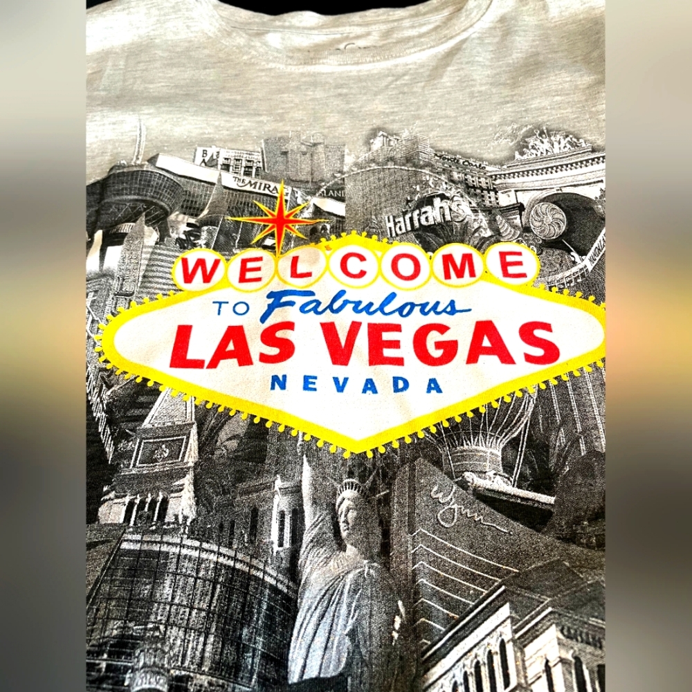 Welcome To Fabulous Las Vegas Woman Shirt Size Large